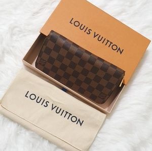 Louis Vuitton Zippy Wallet